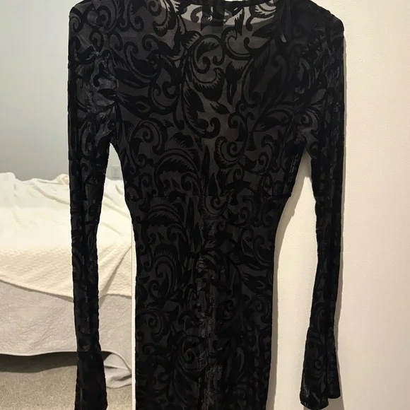 Windsor Black Velvet Dress - Picture 2 of 4